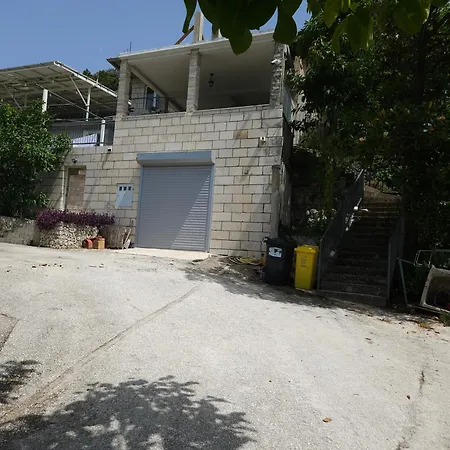 My Home-3bdr,parking,cavtat,airport 15 Km, Dubrovnik 30km Lovorno