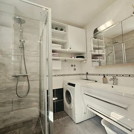 Myhome1-2bdr,parking,cavtat,airport 15 Km, Dubrovnik 30km Appartamento