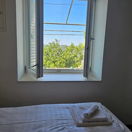Appartamento Myhome1-2bdr,parking,cavtat,airport 15 Km, Dubrovnik 30km Lovorno